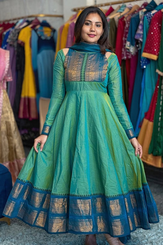 Nadiya Peacock green